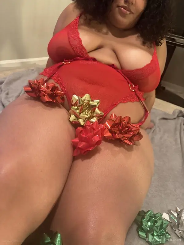 Let s have fun in Savannah – Women Seeking Men photo 4