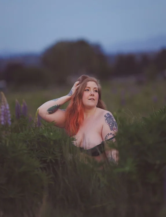 Hot curvy Tatted Redhead in King County and beyond!