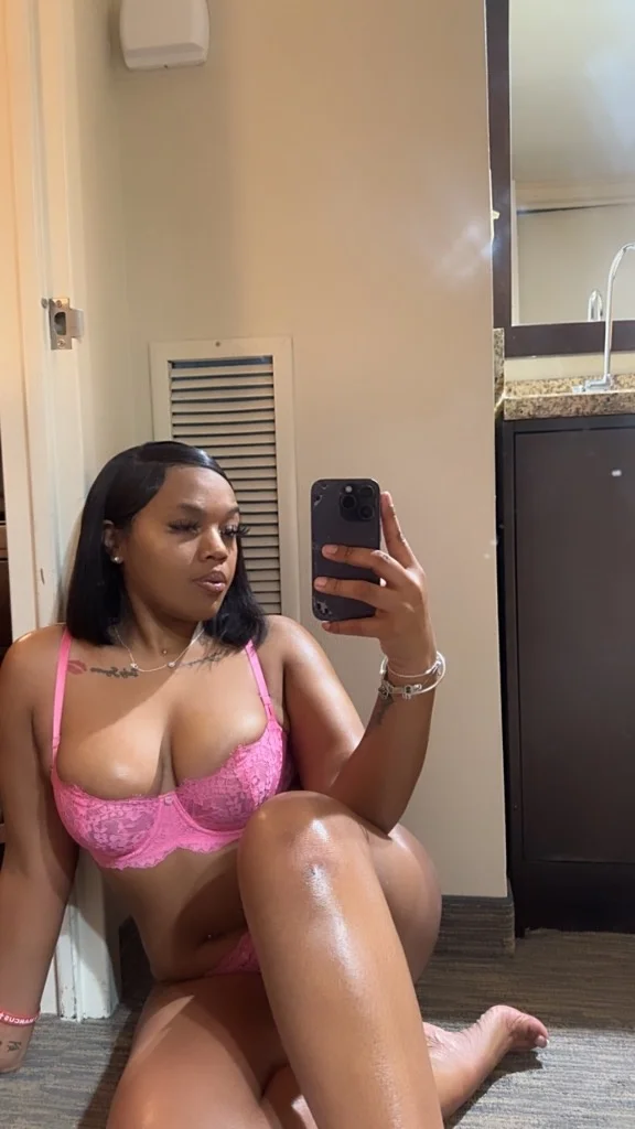 Dream PlayDate in Seattle – Women Seeking Men photo 4
