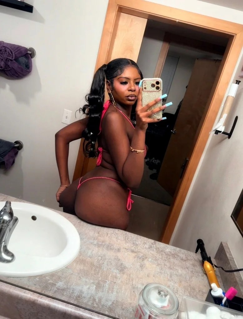 KarmaThe good kind Outcalls Carfun in Seattle – Women Seeking Men photo 6