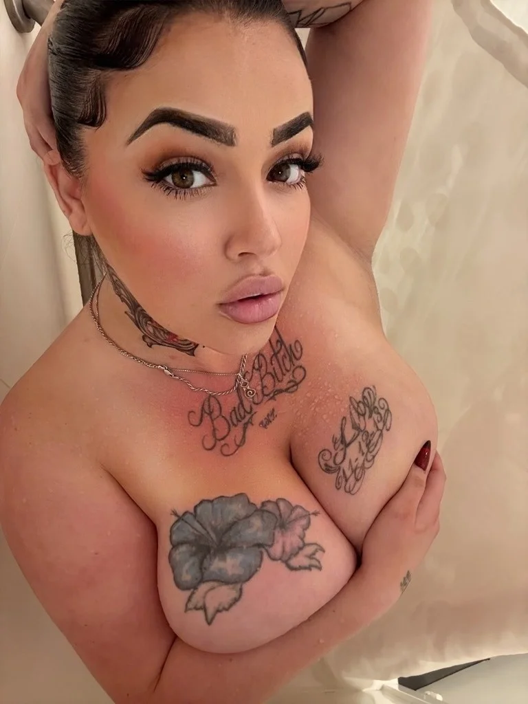 I'm 40 Years Sexy Hot MOM Ready For VIP Service Available 24/7