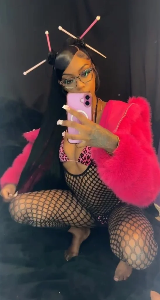 INCALL WITH CHOCOLATE DROP NEAR YOU