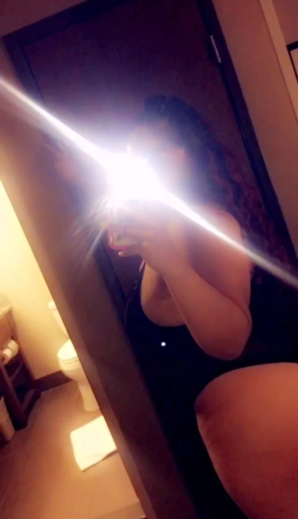 EVERYTHING NICE in Seattle – Women Seeking Men photo 4