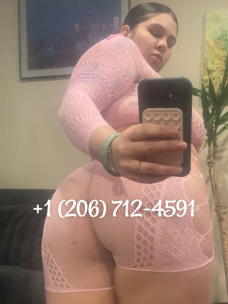 SEDUCTIVE LUXURIOUS CURVY BLONDE MUSE in Seattle – Women Seeking Men photo 3