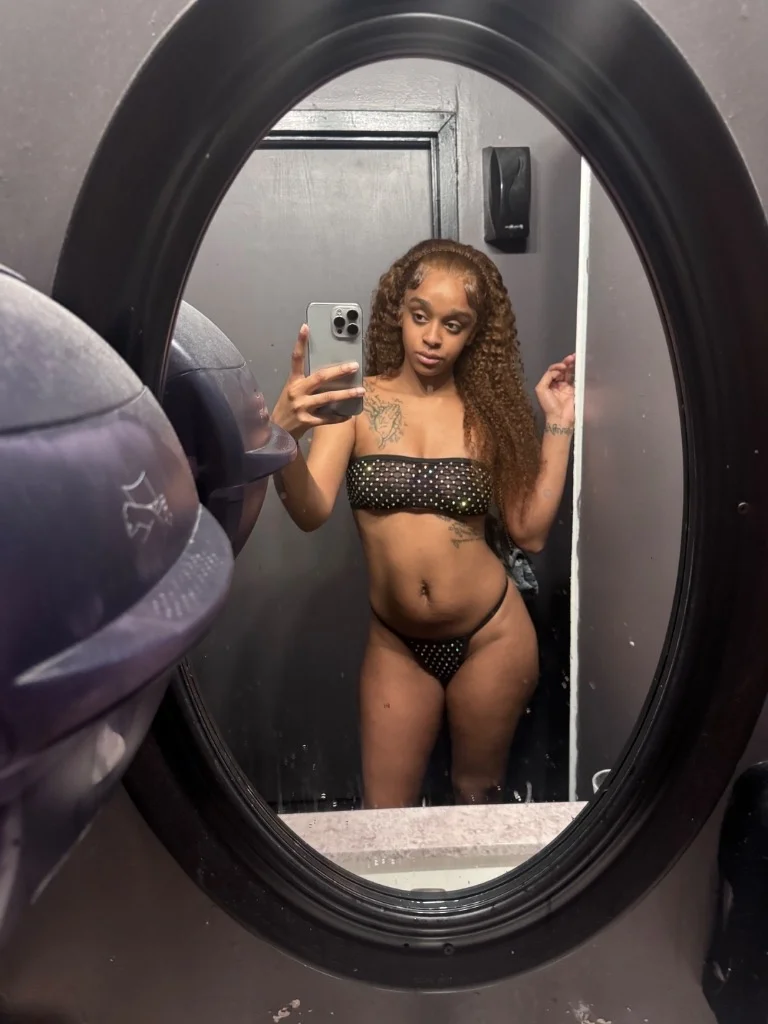 little petite treat incall seatac and outcalls available 247 in Seattle – Women Seeking Men photo 2