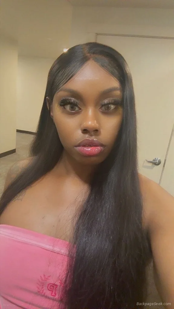 INCALL ONLY HEY GUYS Im to hot to ignore dont keep scrolling... in Seattle – Women Seeking Men photo 2