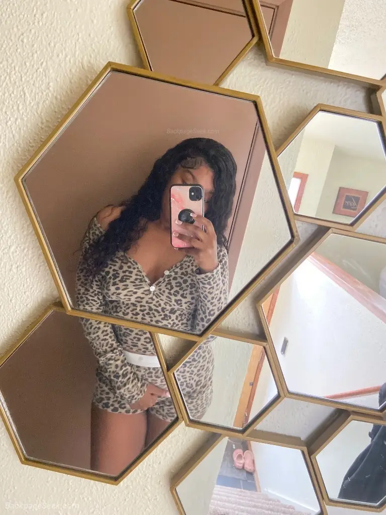 Cum play w a thick brown skin in Seattle – Women Seeking Men photo 4