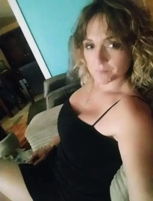 cow girl is back!! im so horny an wet lets party