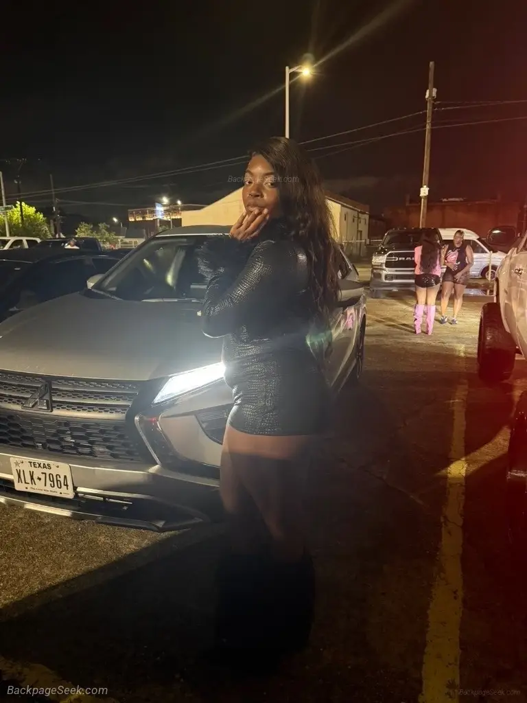 LYFT OR PICK ME UPOTRUCKER FRIENDLY DOING FT SHOWSPARTY FAVO... in South Bend – Women Seeking Men photo 3