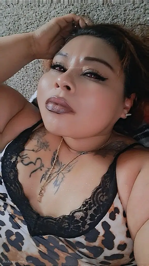 1 midwest head goddess with the fire wett pussy to match in South Bend – Women Seeking Men photo 5
