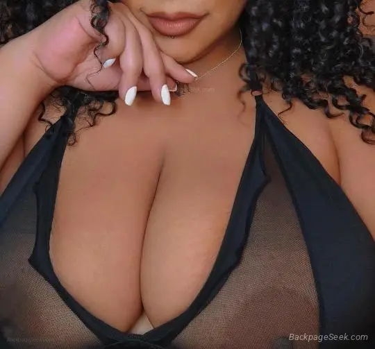 I LOVE WHITE MEN Pretty Mixed Voluptuous Monica Clean Safe I... in South Bend – Women Seeking Men photo 4