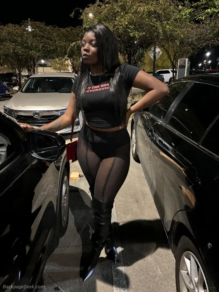 LYFT OR PICK ME UPOTRUCKER FRIENDLY DOING FT SHOWSPARTY FAVO... in South Bend – Women Seeking Men photo 5