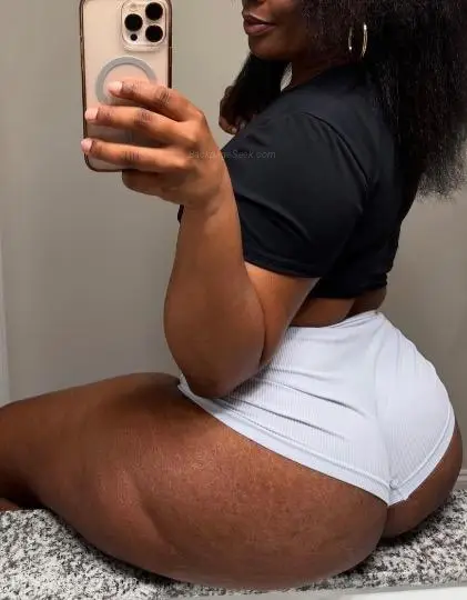 INCALL OUTCALLS Cardates available Everything Covered The in South Bend – Women Seeking Men photo 2