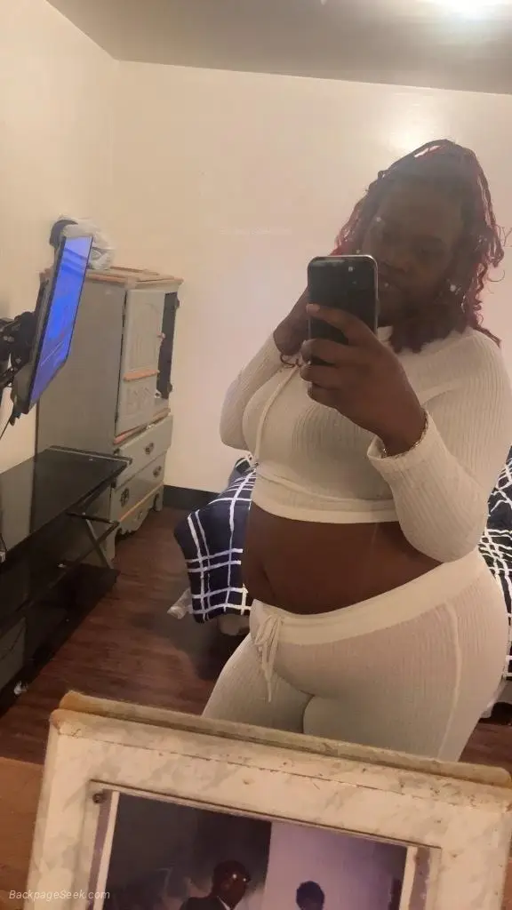 Sexy big booty girl