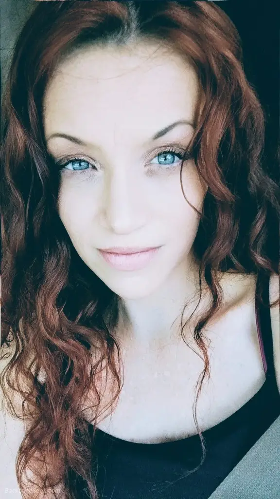 lonely vixen seeking strong man
