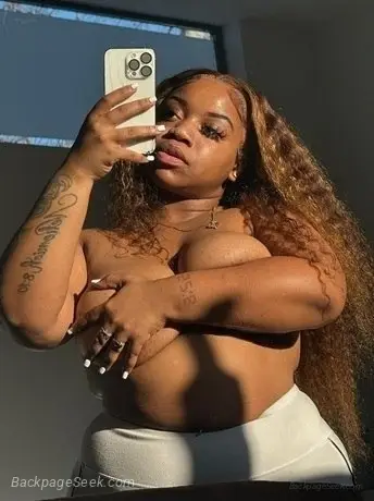 CUM OVER ENJOY THIS HEAD OR THIS WET FAT PUSSC BETWEEN MY TH... in Tallahassee – Women Seeking Men photo 2