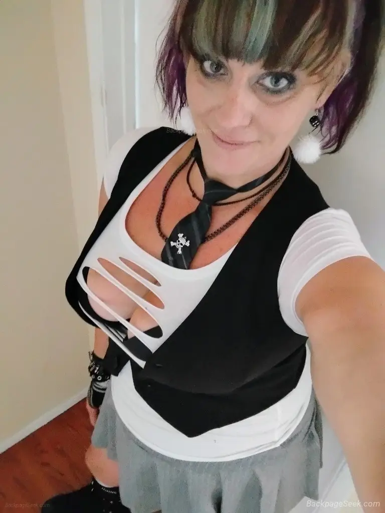 42 Years Hot Mommy 100% BBJ and Bare Raw Cim and Full