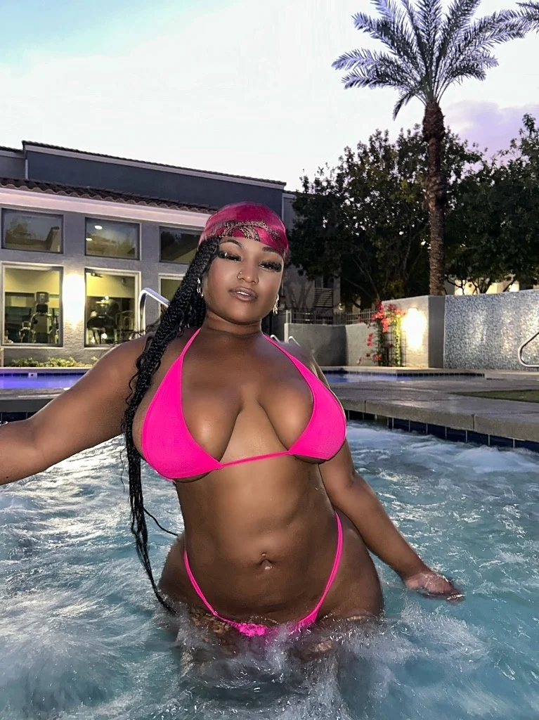 here for a good time not a long time in Tampa – Women Seeking Men photo 5