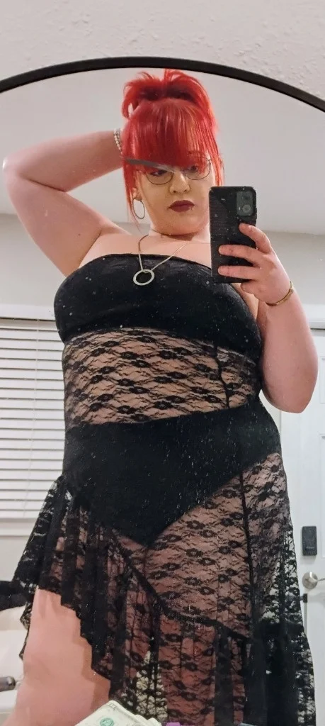 Let My Pretty, Pink Pussy Make You Cum !!