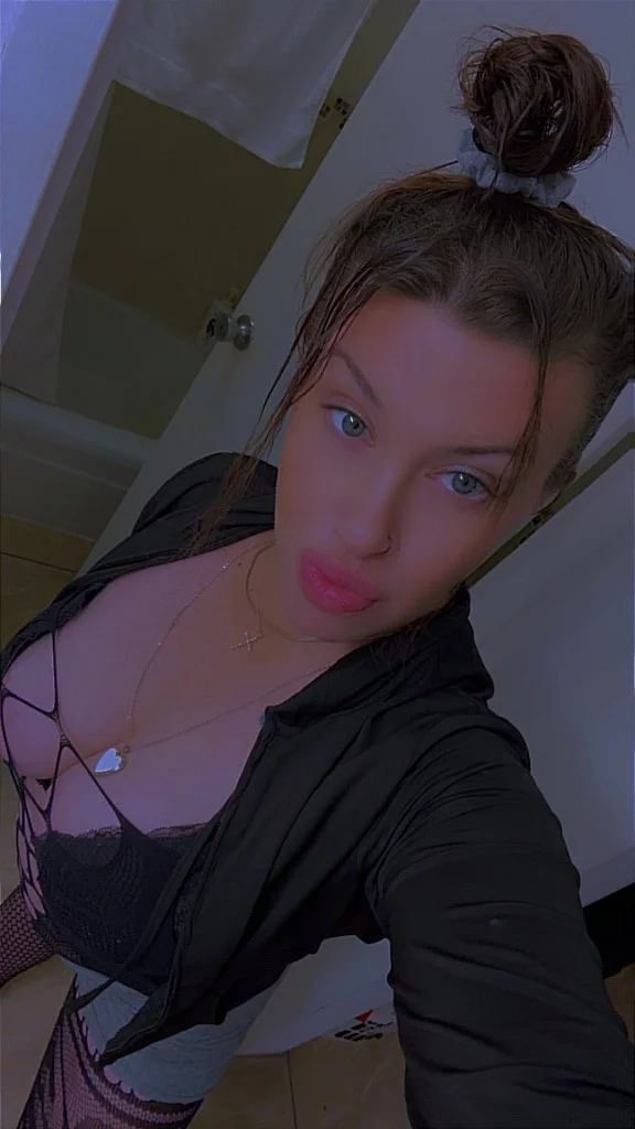 iNCAll OUtCAll xXx you no you want becky with the good head in Tampa – Women Seeking Men photo 5