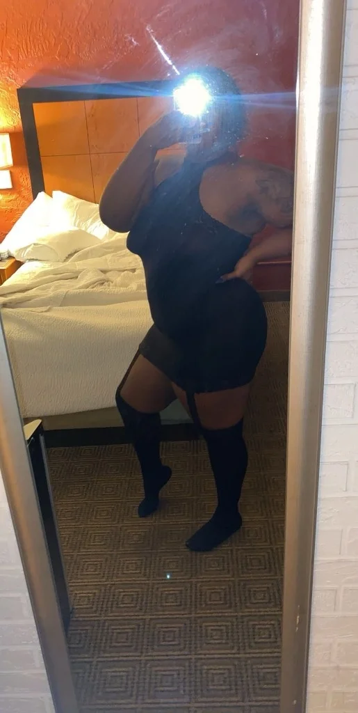 Let's Play Daddy in Tampa – Women Seeking Men photo 3