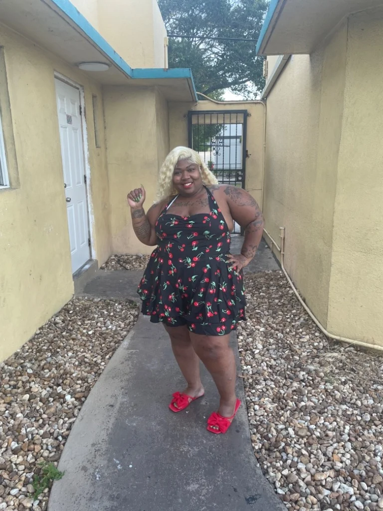 shit baby bend me overSpontaneous wet pussy treat in Tampa – Women Seeking Men photo 5