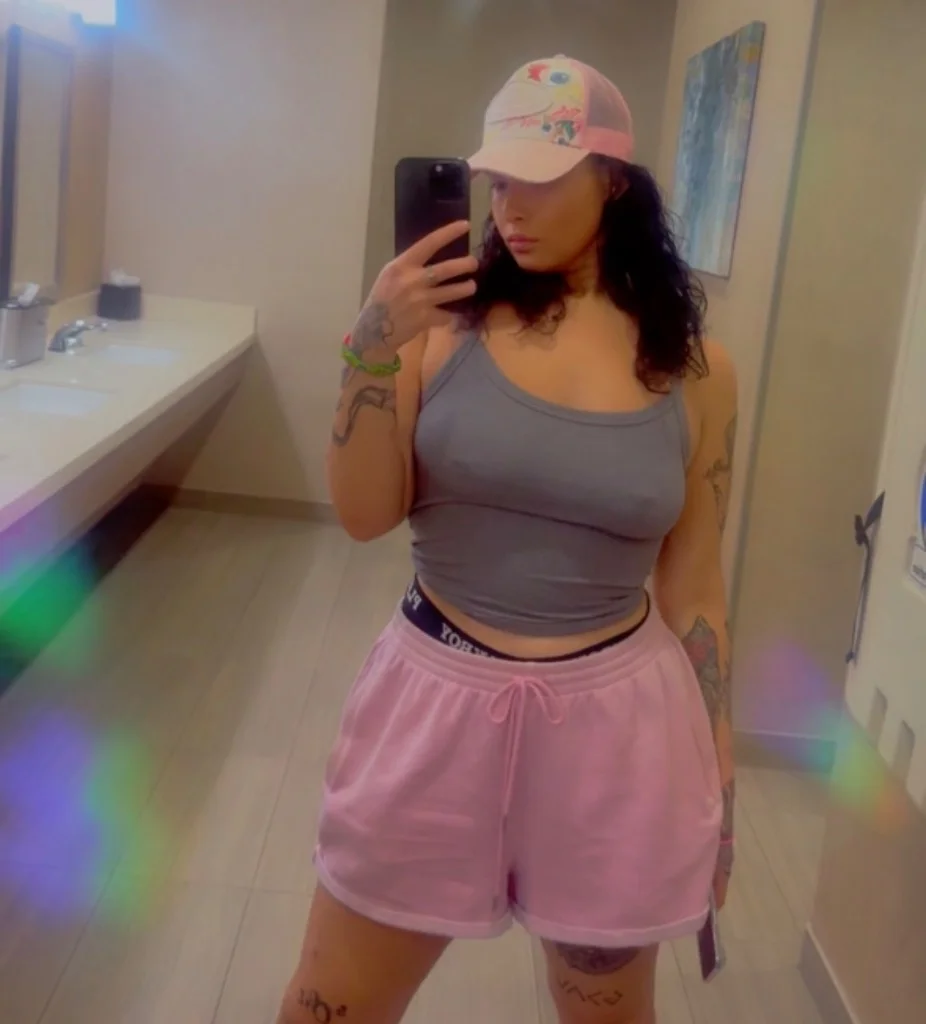 text me in Tampa – Women Seeking Men photo 5
