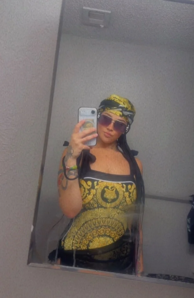 text me in Tampa – Women Seeking Men photo 6