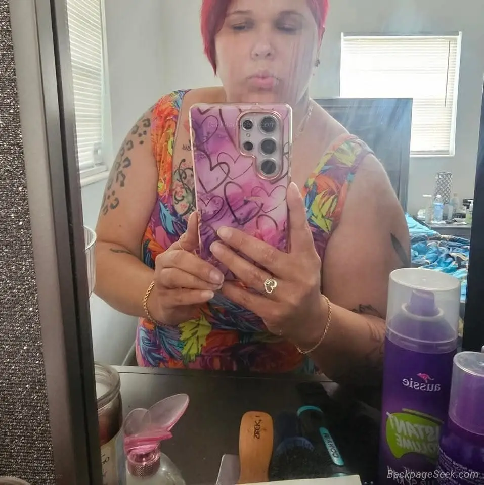 Available now in Tampa – Women Seeking Men photo 2