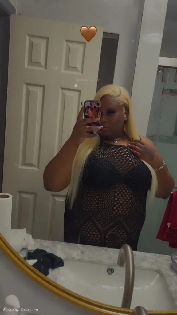 PAY TOO PLAY THE QUEEN OF EATERS IBET THIS BETTER THEN YOUR BM