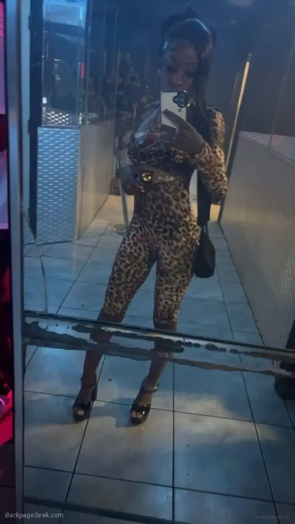 hey daddies come get this wet good stuff make u wanna come b... in Tampa – Women Seeking Men photo 3