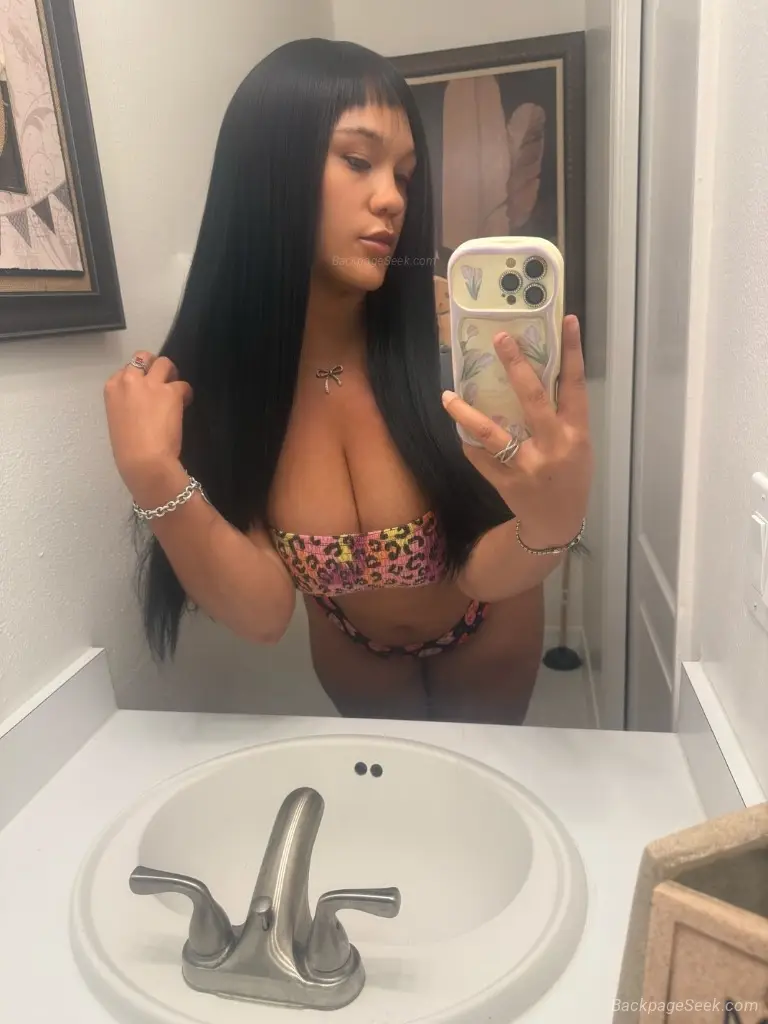 BADDIE Sexy Busty Mixed Light Skin Stallion THROAT GOAT in Tampa – Women Seeking Men photo 3