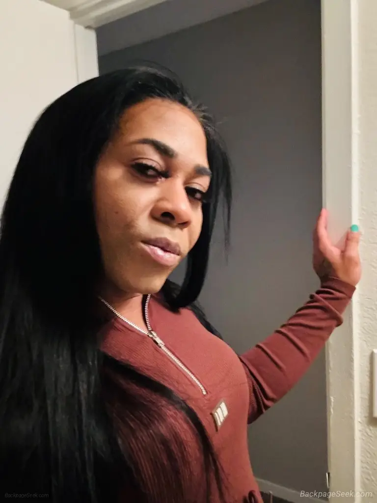 Ms Munchin Molly the Dick gobbler come nut in my throat in Tampa – Women Seeking Men photo 3