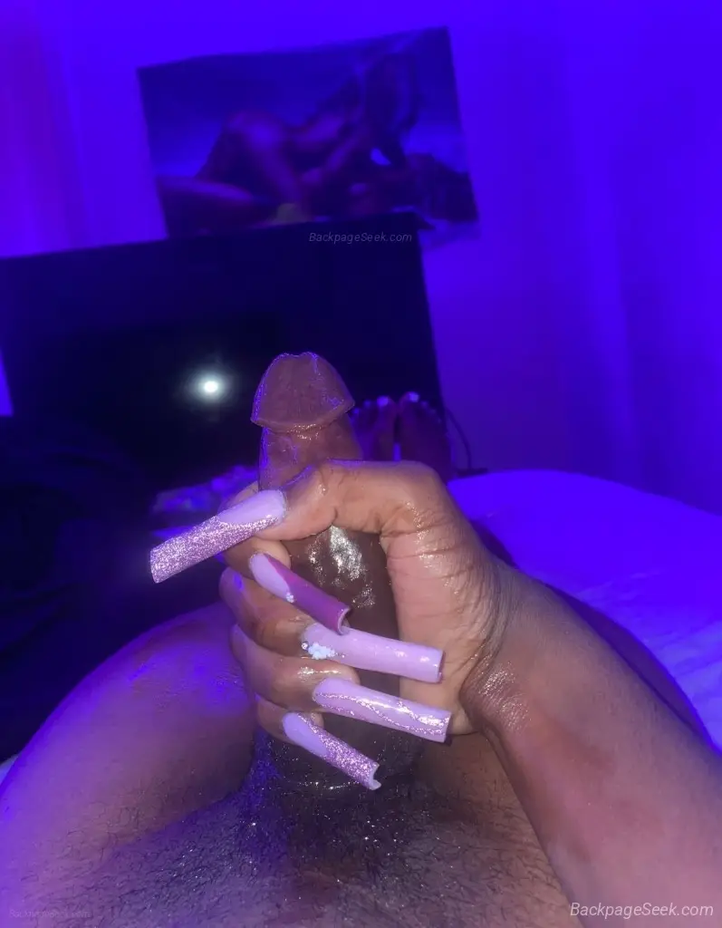 cheap facetime shows im Horny and Not in town Help me Cum AP... in Tampa – Women Seeking Men photo 4