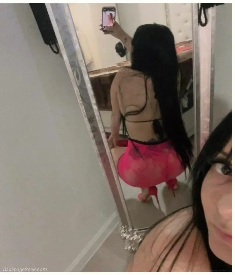 "SOY UNA CHICA LATINA MUY SEXI "