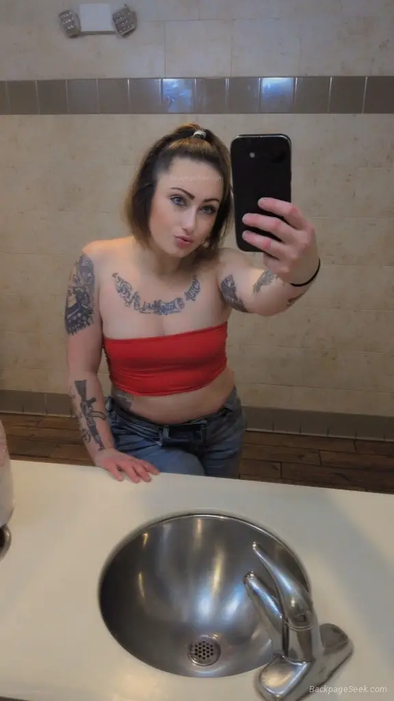 HOTTEST BADDIES IN TOWN - - PINELLAS COUNTYS FINEST PORNSTAR... in Tampa – Women Seeking Men photo 6