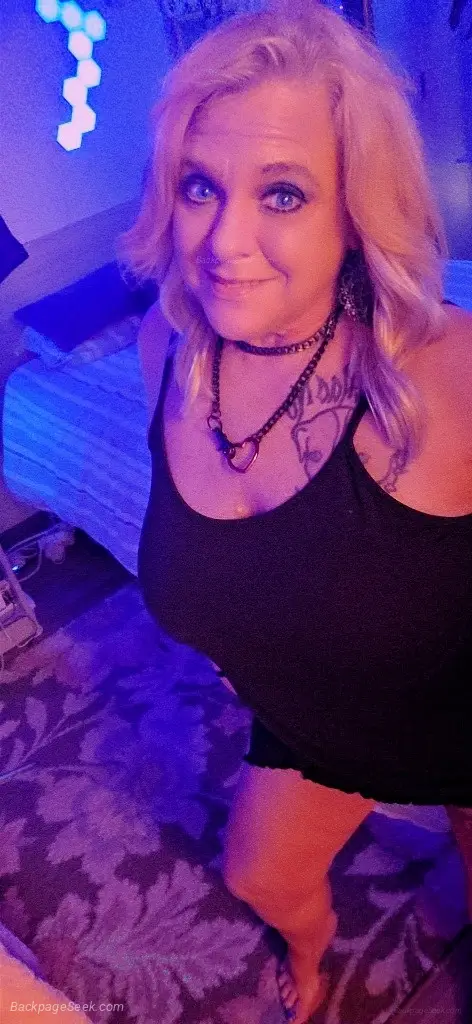 Curvy passionate Libra - Awakening your deepest desires with... in Tampa – Women Seeking Men photo 6