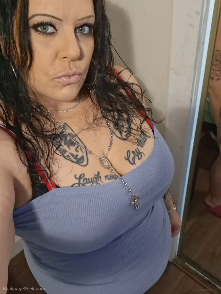 WET WEDNESDAY Feeling a little hot and bothered Let my curve... in Tampa – Women Seeking Men photo 4