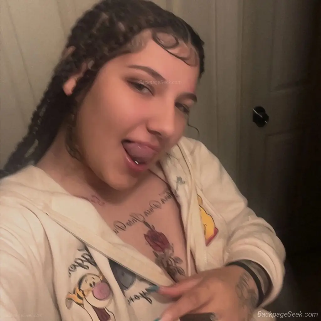 Available come say hi