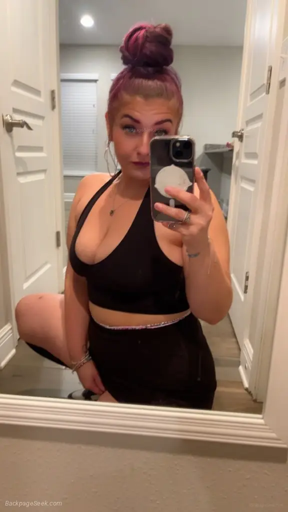 incall only im just here to suck some dick in Tampa – Women Seeking Men photo 3