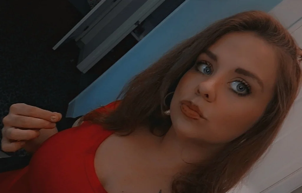 pretty savage ready to eat up your night