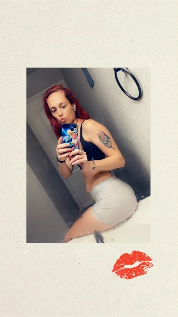 SEXY PETITE RED HEAD in Treasure Coast – Women Seeking Men photo 2