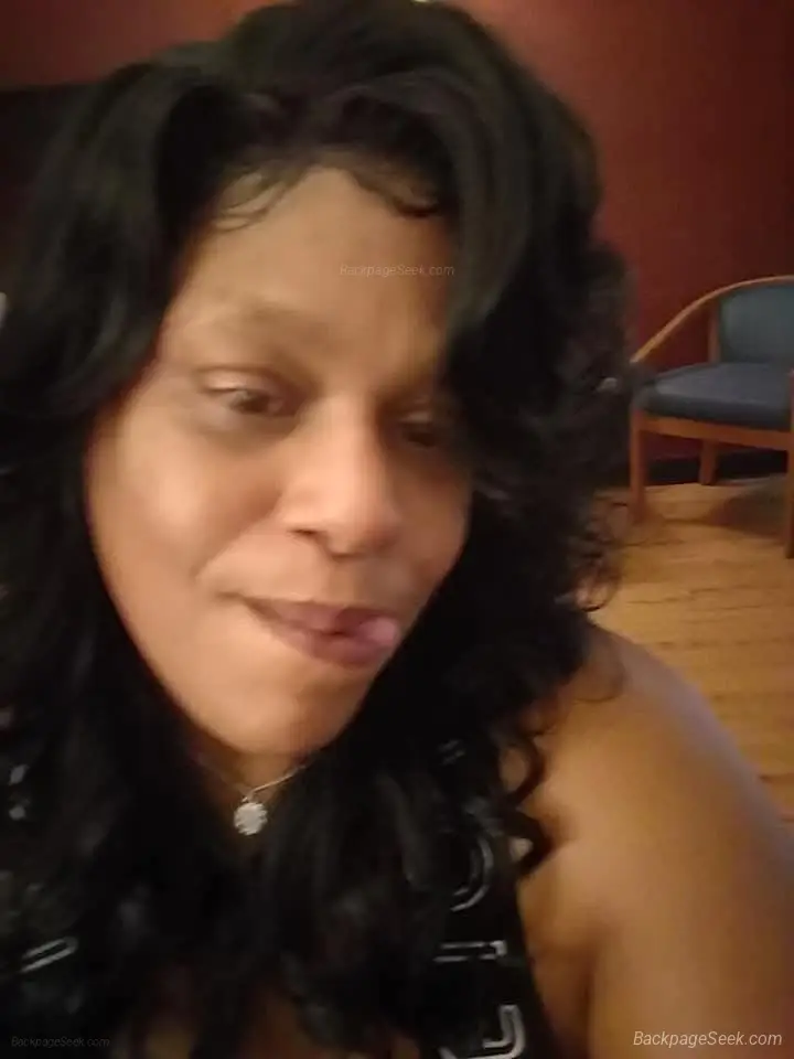 Riding the Strawberry waves in Treasure Coast – Women Seeking Men photo 5