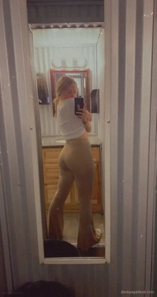 Fresh and Clean Wet Tight Sexy pussy I Suck lt Nice And Deep... in Treasure Coast – Women Seeking Men photo 6