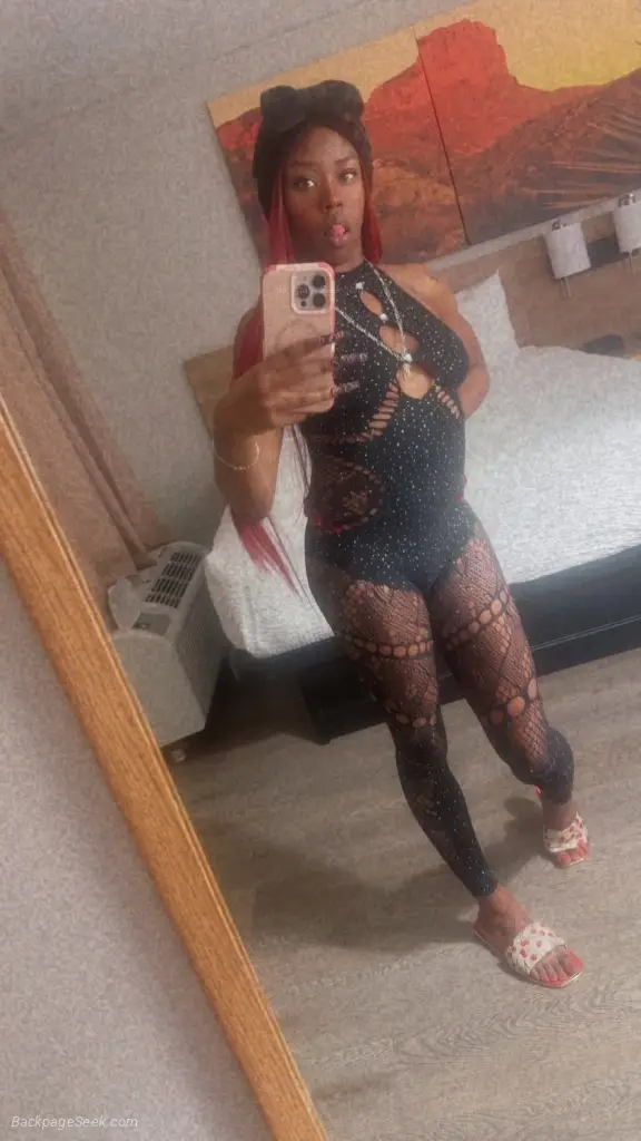 pretty petite chocolate in Tucson – Women Seeking Men photo 3