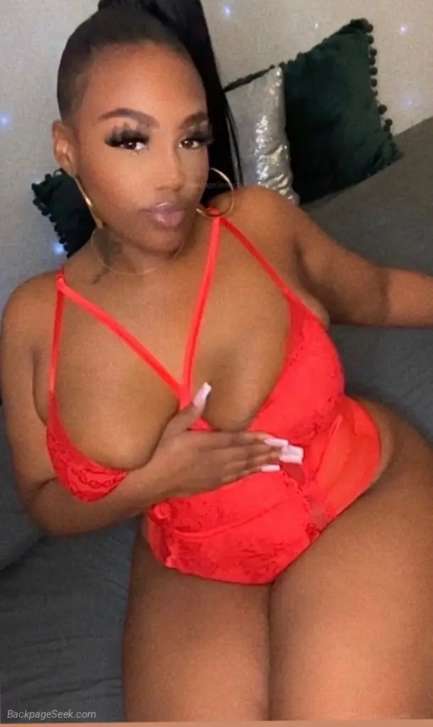 Ask About Qv Specials ICOC You'd feel SOOOOGood inside of me... in Tucson – Women Seeking Men photo 3