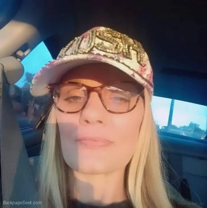 80quik visits till 930 am everyday 7 days a week between 4am... in Tucson – Women Seeking Men photo 2