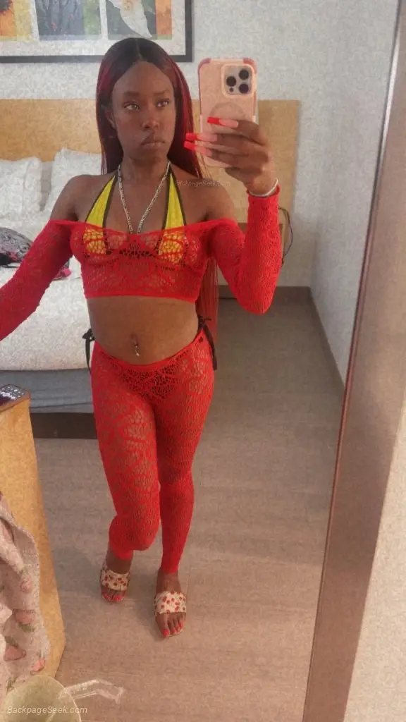 pretty petite chocolate in Tucson – Women Seeking Men photo 2