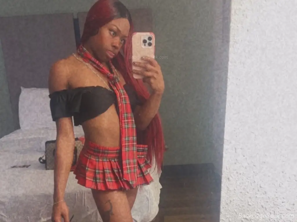 pretty petite chocolate in Tucson – Women Seeking Men photo 4