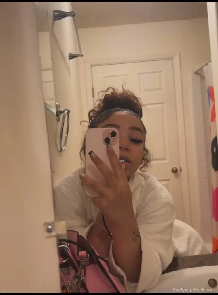 sexy lightskin petite in Tucson – Women Seeking Men photo 2